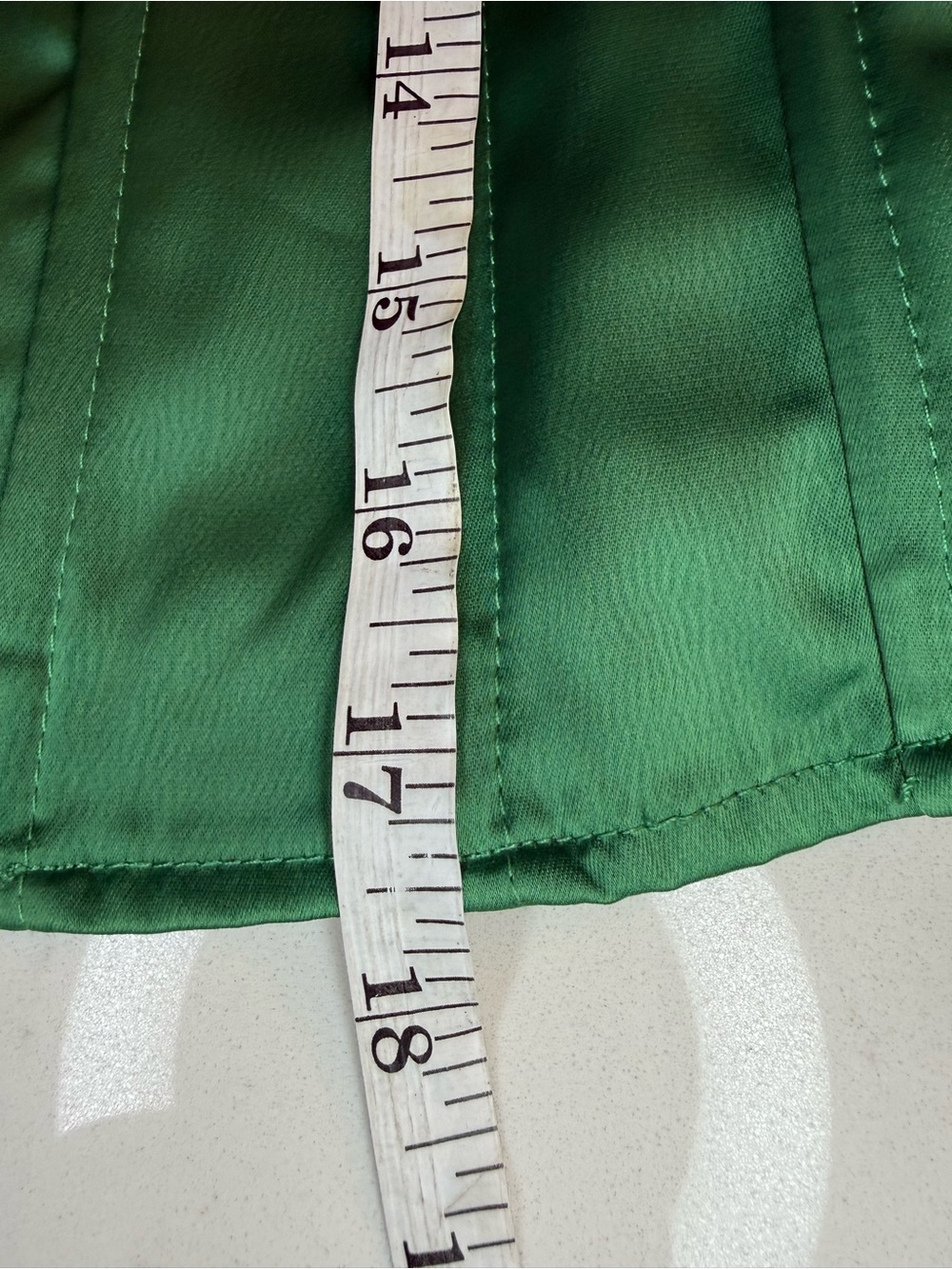 PrettyLittleThing Green Satin Boned Corset Top - Picture 10 of 10